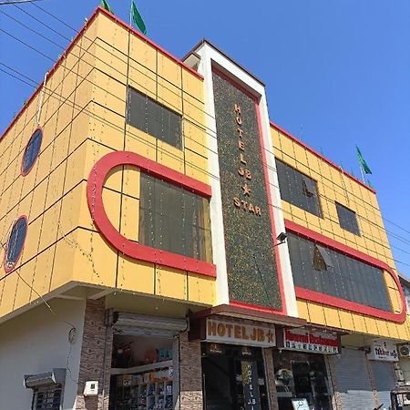 Hotel Jb Star Māndvi Exteriér fotografie